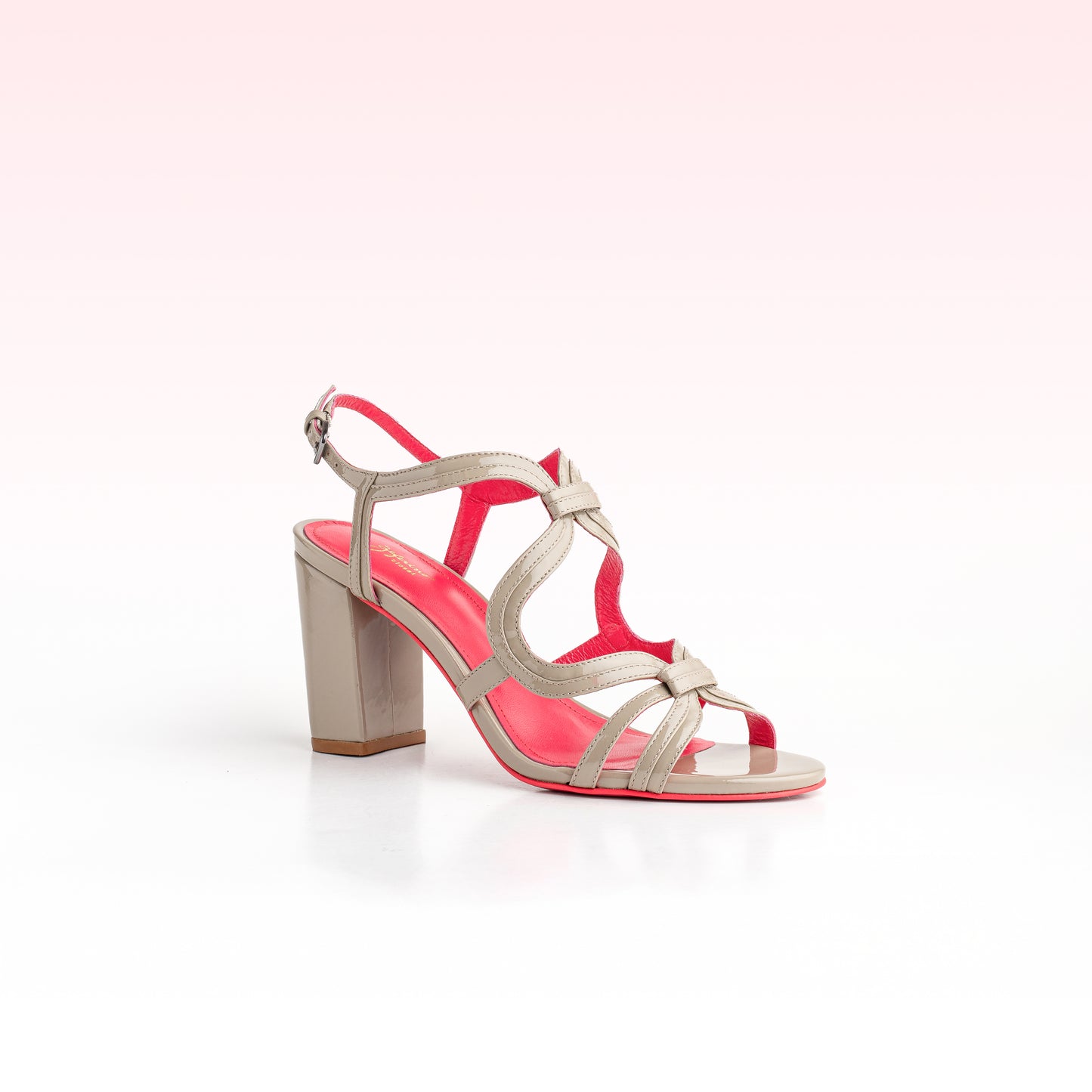 Sandália Cecília High Block Fendi