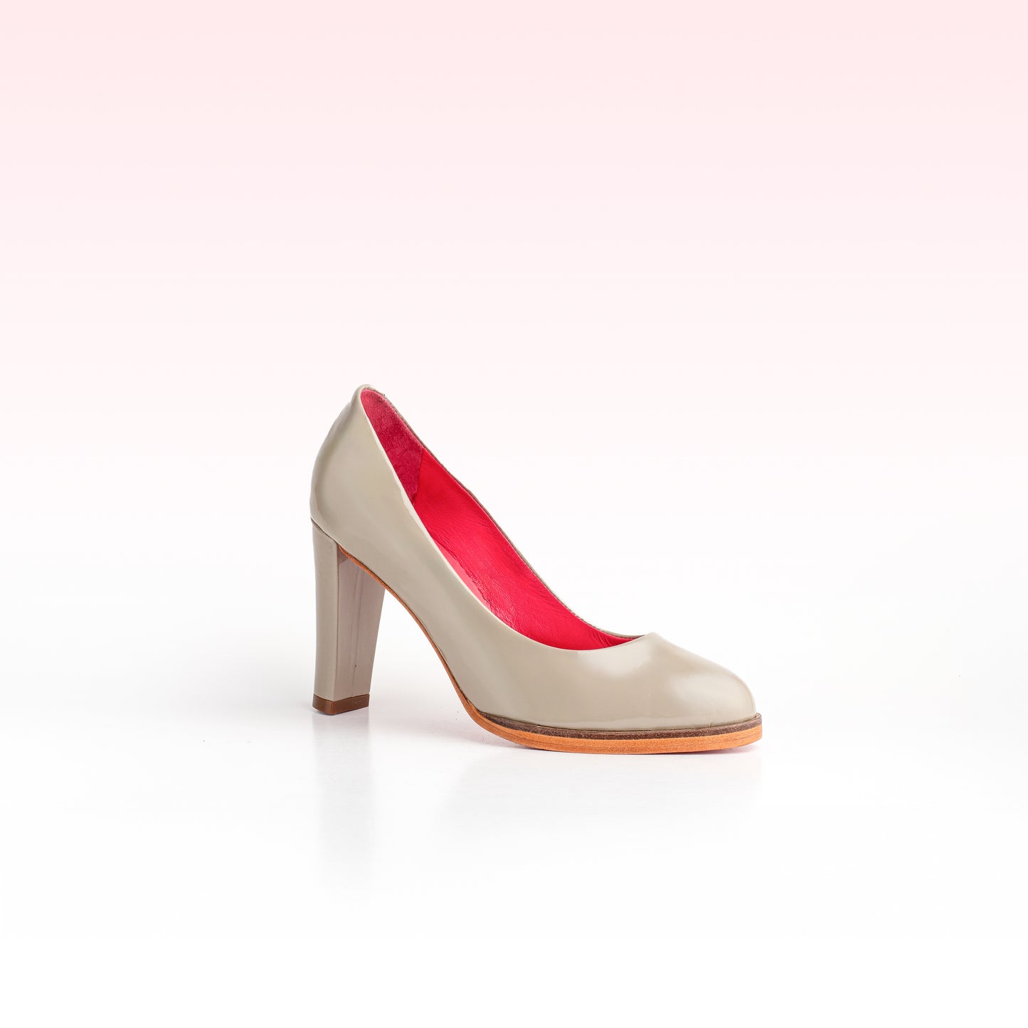 Scarpin Iza Verniz Fendi