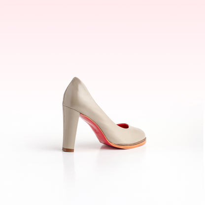 Scarpin Iza Verniz Fendi
